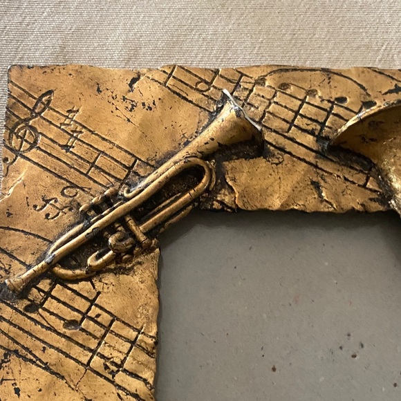 Musical Instrument Gold Photo Frame - Picture 3 of 3